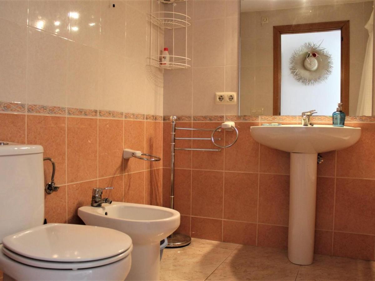 Girona II 1-4 Porta 8 - Apartamento Enfrente De La Playa Grifeu. - Es-228-63 Llança Exteriör bild