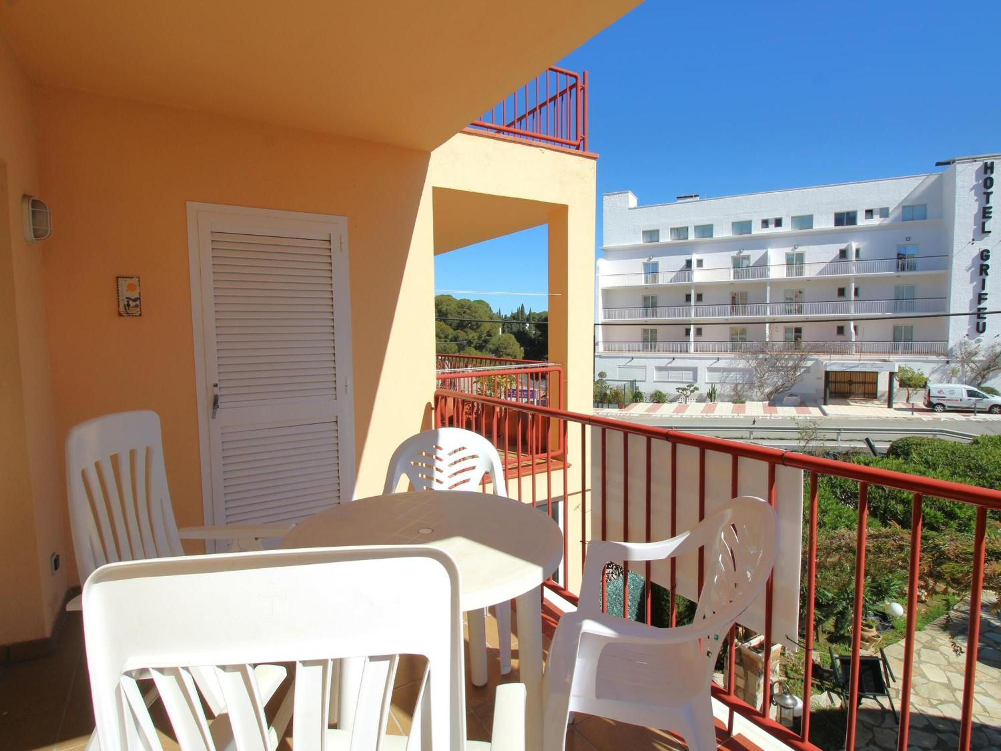 Girona II 1-4 Porta 8 - Apartamento Enfrente De La Playa Grifeu. - Es-228-63 Llança Exteriör bild